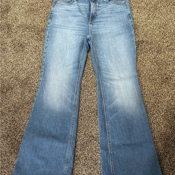 Old Navy Denim - Old Navy Light Wash Flare Jeans